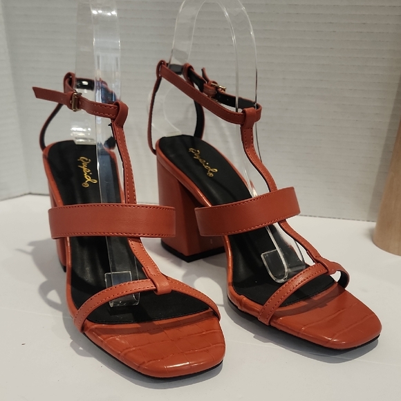 NEW! Strappy Block Heels - Open Almond Toe - Picture 2 of 7